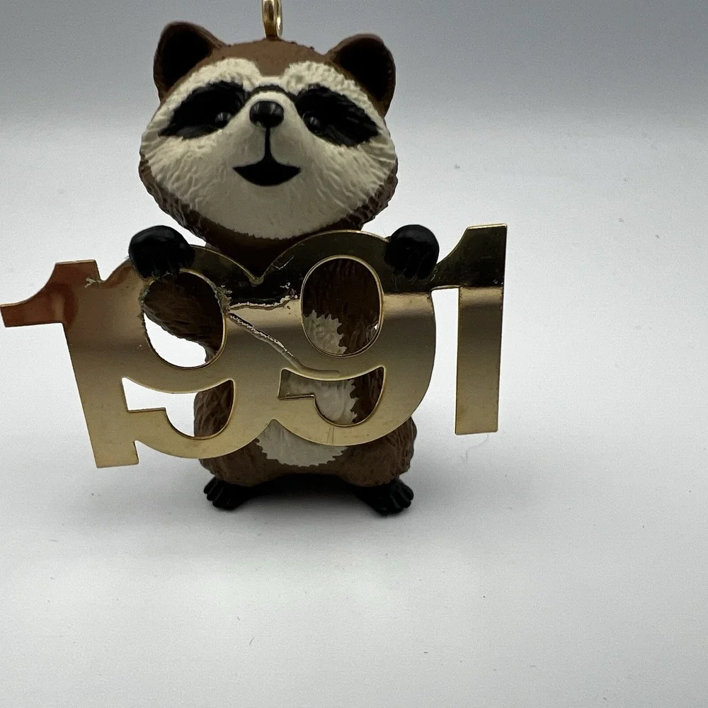 Vintage 1991 Hallmark‎ Keepsake Christmas Ornament Fabulous Decade  Raccoon
